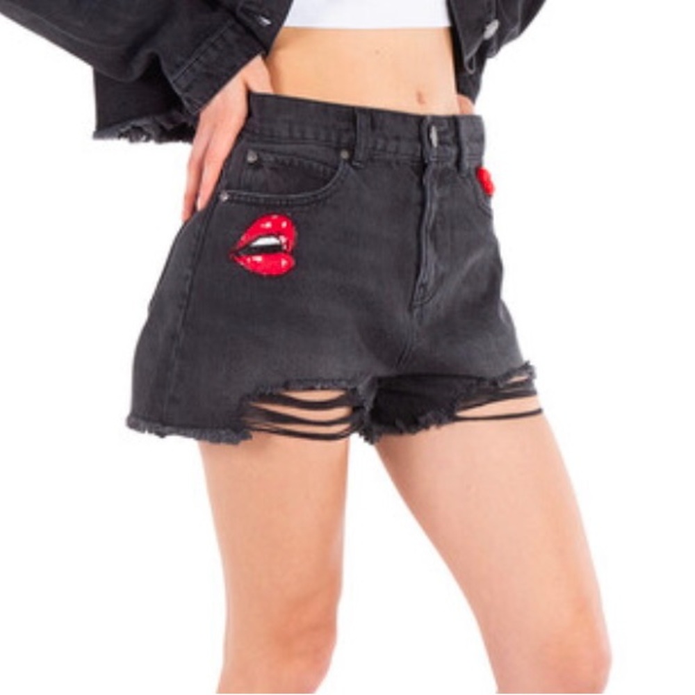 Pinko Limousine Gina Denim Black Shorts with Red Lip Patch Size 28